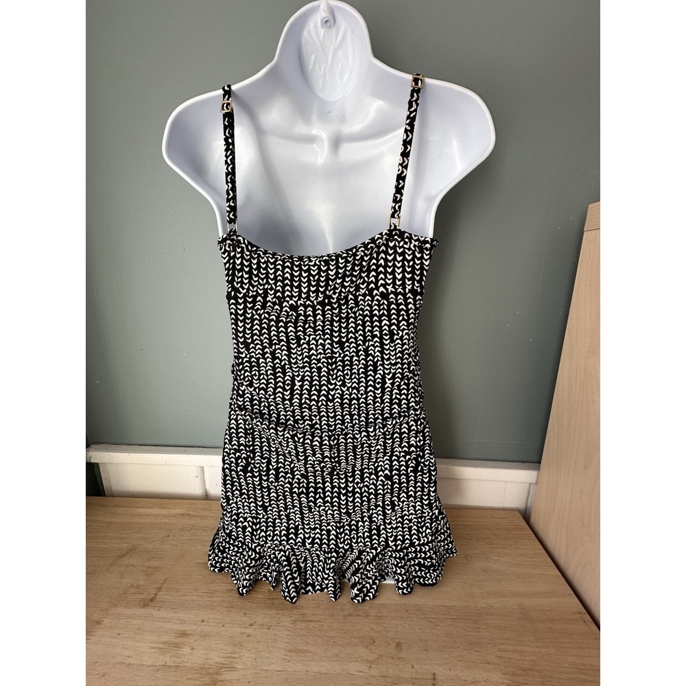 La Bianca Skirted  Black White Pattern One Piece Slimming Swimsuit Size 6 - Picture 3 of 8